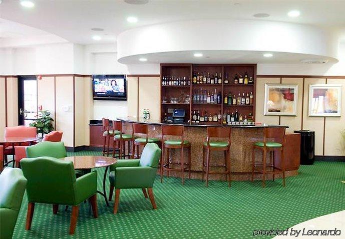 Courtyard By Marriott Pensacola Downtown Hotel Restaurant foto
