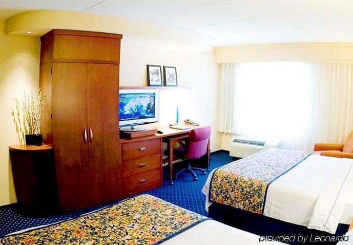 Courtyard By Marriott Pensacola Downtown Hotel Exterior foto